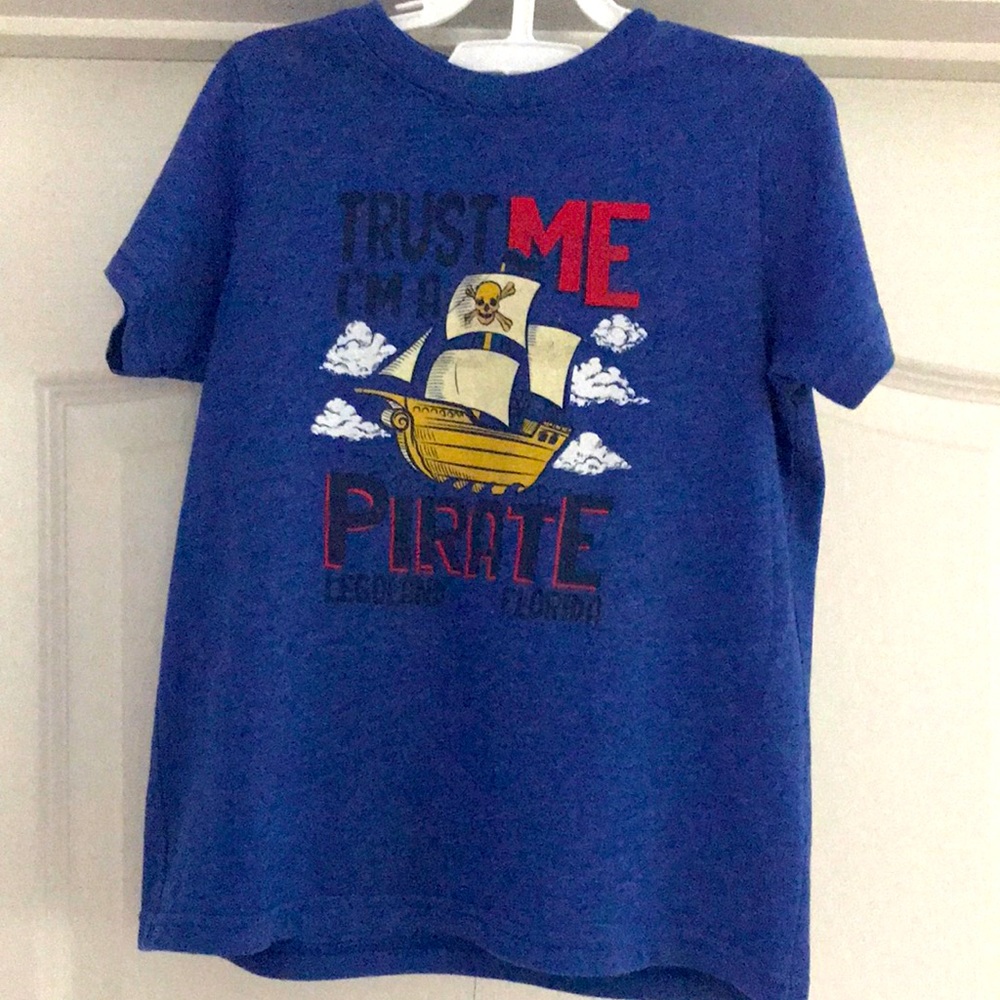 Legoland T-shirt.